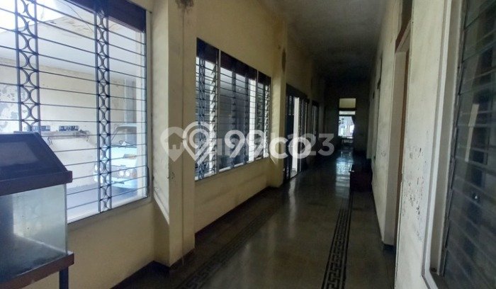 For Sale! Luxury House LT 643m2 Desain Elegan di Gatot Subroto For Sale! Luxury House LT 643m2 Desain Elegan di Gatot Subroto