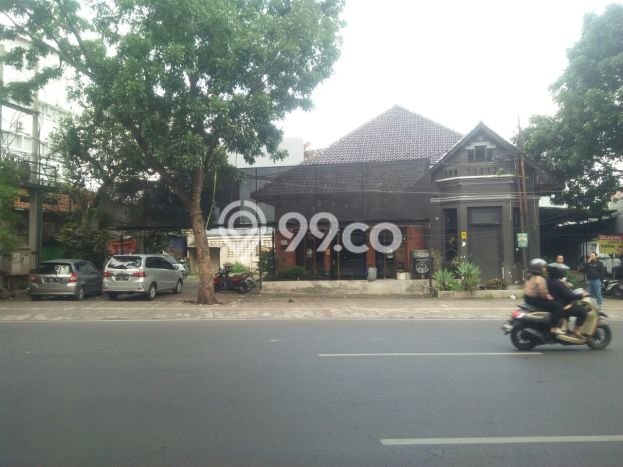 Jual Rumah Luas Megah Dengan View Cantik di Cihampelas, Bandung Jual Rumah Luas Megah Dengan View Cantik di Cihampelas, Bandung