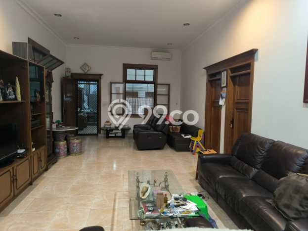 Rumah Mewah LB 375m2 Siap Pakai Desain Elegan di Riau, Bandung Rumah Mewah LB 375m2 Siap Pakai Desain Elegan di Riau, Bandung