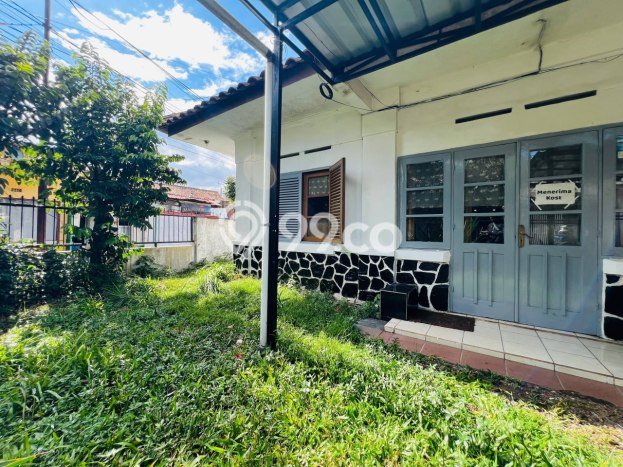 Rumah Elit LB 200m2 Siap Pakai Desain Elegan di Riau, Bandung Rumah Elit LB 200m2 Siap Pakai Desain Elegan di Riau, Bandung