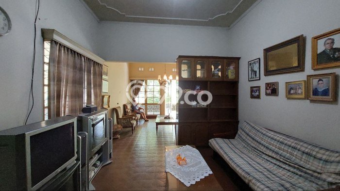 Rumah Elit LB 403m2 Siap Pakai Desain Elegan di Sayap Dago, Bandung Rumah Elit LB 403m2 Siap Pakai Desain Elegan di Sayap Dago, Bandung
