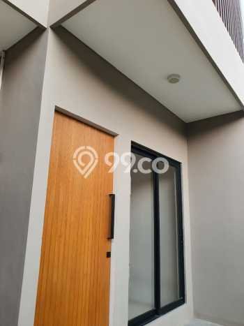 Rumah Luas Asri 3 KT Siap Pakai di Bintaro Tangerang Selatan Rumah Luas Asri 3 KT Siap Pakai di Bintaro Tangerang Selatan