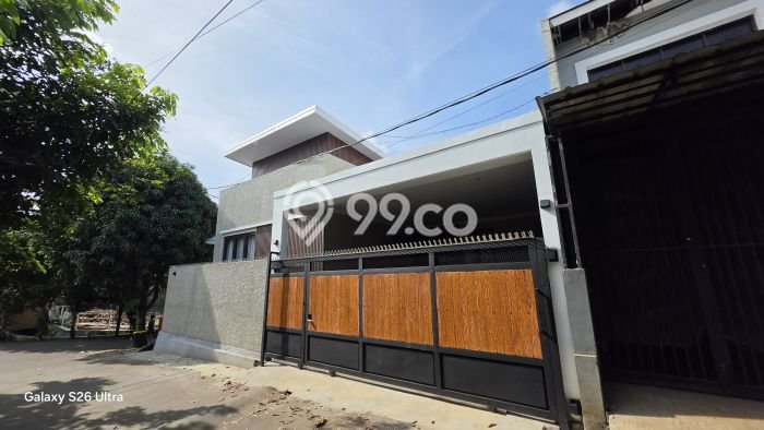 For Sale Hunian Rumah Terawat 4 Kamar di Depok I, Depok For Sale Hunian Rumah Terawat 4 Kamar di Depok I, Depok