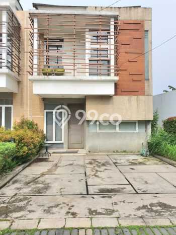 For Sale Rumah 4 Kamar Lokasi Strategis Bagus dan Strategis di Pamulang For Sale Rumah 4 Kamar Lokasi Strategis Bagus dan Strategis di Pamulang