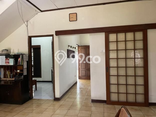 Dijual Rumah Mewah Elegan Dengan View Cantik di Bintaro, Jakarta Selatan Dijual Rumah Mewah Elegan Dengan View Cantik di Bintaro, Jakarta Selatan