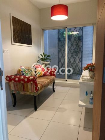 Hunian Elit LB 158m2 Siap Huni Desain Elegan di Pondok Indah, Jakarta Selatan Hunian Elit LB 158m2 Siap Huni Desain Elegan di Pondok Indah, Jakarta Selatan