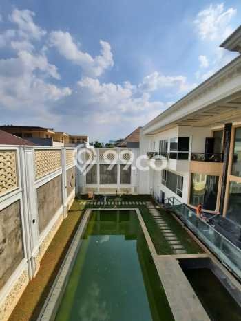 Jual Rumah Mewah Megah Dengan View Eksklusif di Pondok Indah, Jakarta Selatan Jual Rumah Mewah Megah Dengan View Eksklusif di Pondok Indah, Jakarta Selatan