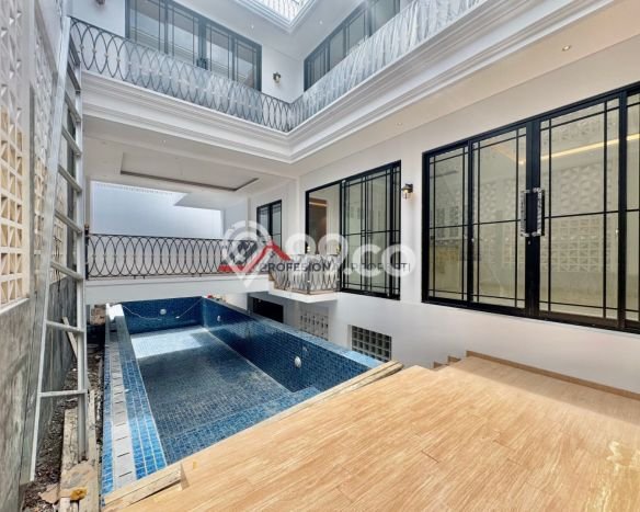 Dijual Rumah Elit Exclusive di Cilandak, Jakarta Selatan Dijual Rumah Elit Exclusive di Cilandak, Jakarta Selatan