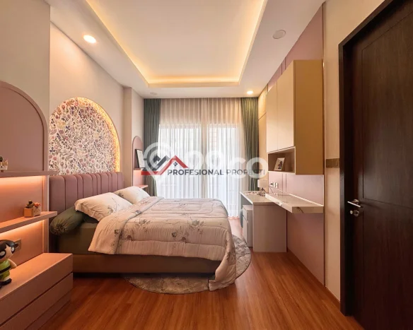 Rumah Mewah LB 298m2 Siap Huni Desain Elegan di Pondok Indah, Jakarta Selatan Rumah Mewah LB 298m2 Siap Huni Desain Elegan di Pondok Indah, Jakarta Selatan