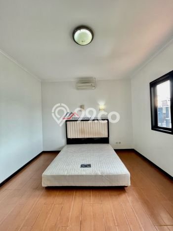 Ready to Use! Luxury House LT 750m2 Desain Modern di Kemang Ready to Use! Luxury House LT 750m2 Desain Modern di Kemang