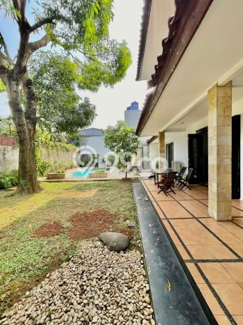 Ready to Use! Luxury House LT 750m2 Desain Modern di Kemang Ready to Use! Luxury House LT 750m2 Desain Modern di Kemang