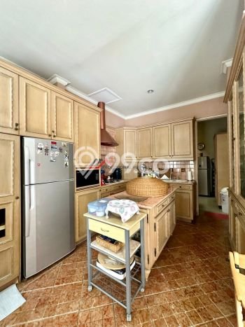 Rumah di Cilandak, Jakarta Selatan, LT 303m² LB 350m² Rumah di Cilandak, Jakarta Selatan, LT 303m² LB 350m²