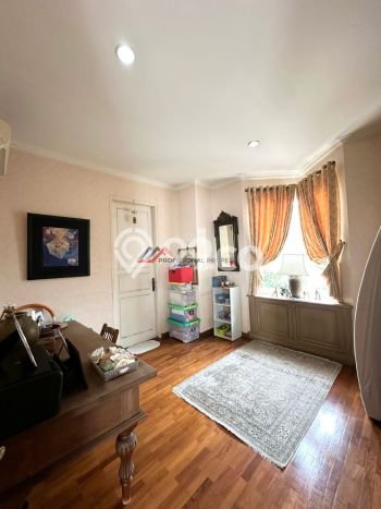 Rumah di Cilandak, Jakarta Selatan, LT 303m² LB 350m² Rumah di Cilandak, Jakarta Selatan, LT 303m² LB 350m²