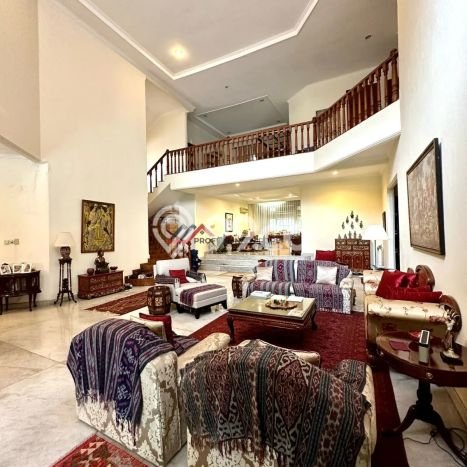 Ready to Use! Luxury House LT 880m2 Desain Modern di Ampera Ready to Use! Luxury House LT 880m2 Desain Modern di Ampera