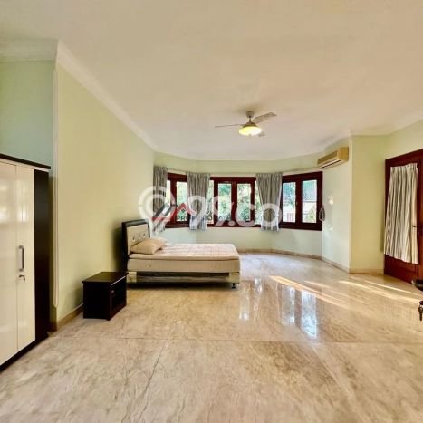 For Sale! Premium House LT 1060m2 Desain Modern di Kemang For Sale! Premium House LT 1060m2 Desain Modern di Kemang