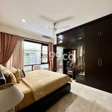 Rumah Menguntungkan di Pejaten, Dekat Kawasan Bisnis, Jakarta Selatan - LT 157m² Rumah Menguntungkan di Pejaten, Dekat Kawasan Bisnis, Jakarta Selatan - LT 157m²