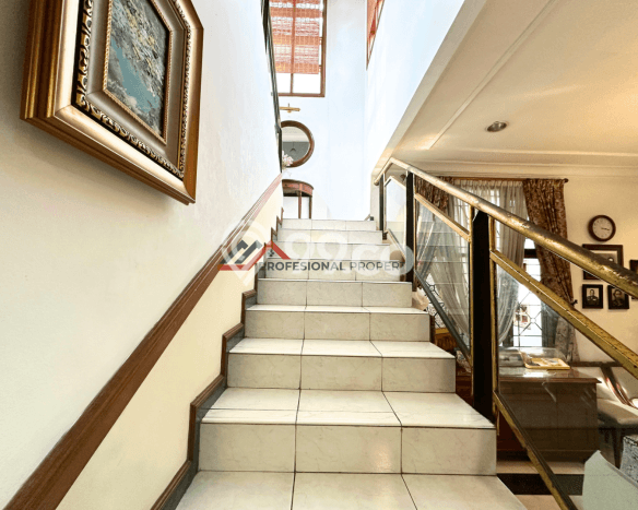 Jual Rumah Luas Megah Dengan View Cantik di Lebak Bulus, Jakarta Selatan Jual Rumah Luas Megah Dengan View Cantik di Lebak Bulus, Jakarta Selatan