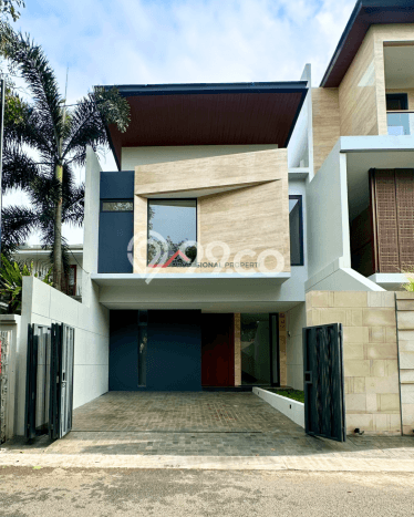 Ready to Use! Premium House LT 161m2 Desain Elegan di Kemang Ready to Use! Premium House LT 161m2 Desain Elegan di Kemang