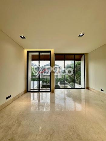 Rumah Luxury Modern Tanpa Renovasi di Kemang Jakarta Selatan Rumah Luxury Modern Tanpa Renovasi di Kemang Jakarta Selatan
