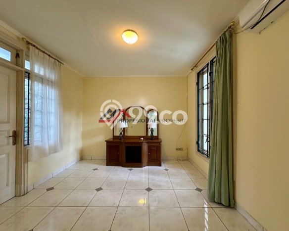 Hunian Mewah Siap Huni LT 500m2 di Cilandak, Jakarta Selatan Hunian Mewah Siap Huni LT 500m2 di Cilandak, Jakarta Selatan