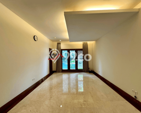 Hunian Mewah Dijual LT 1925m2 di Cilandak, Jakarta Selatan Hunian Mewah Dijual LT 1925m2 di Cilandak, Jakarta Selatan