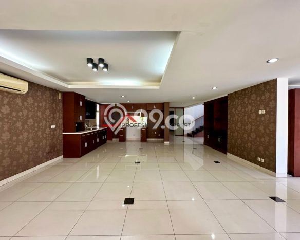 For Sale! Luxury House LT 901m2 Desain Modern di Lebak Bulus For Sale! Luxury House LT 901m2 Desain Modern di Lebak Bulus
