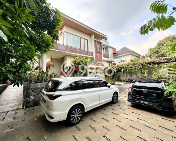 Siap Huni Hunian Elit 5 Kamar di Cilandak Dekat ke Mana Pun Siap Huni Hunian Elit 5 Kamar di Cilandak Dekat ke Mana Pun