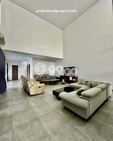 Hunian Mewah LB 560m2 Siap Huni Desain Elegan di Pejaten, Jakarta Selatan Hunian Mewah LB 560m2 Siap Huni Desain Elegan di Pejaten, Jakarta Selatan
