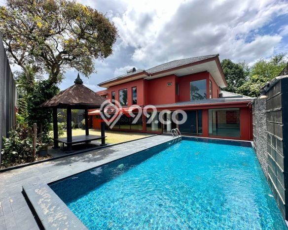 For Sale! Luxury House LT 901m2 Desain Modern di Lebak Bulus For Sale! Luxury House LT 901m2 Desain Modern di Lebak Bulus