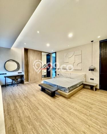 Dijual Rumah Luas Elegan Dengan View Eksklusif di Ampera, Jakarta Selatan Dijual Rumah Luas Elegan Dengan View Eksklusif di Ampera, Jakarta Selatan