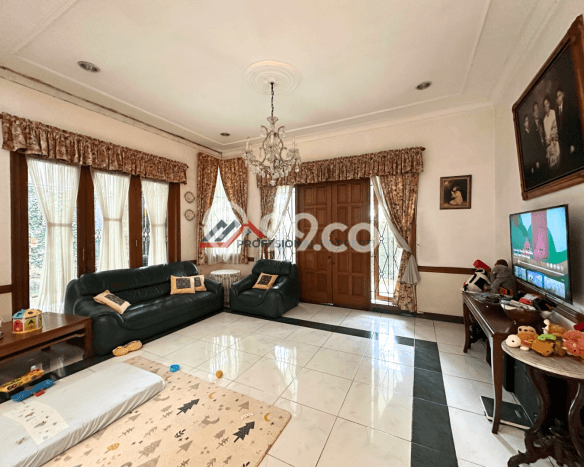 Jual Rumah Luas Megah Dengan View Cantik di Lebak Bulus, Jakarta Selatan Jual Rumah Luas Megah Dengan View Cantik di Lebak Bulus, Jakarta Selatan