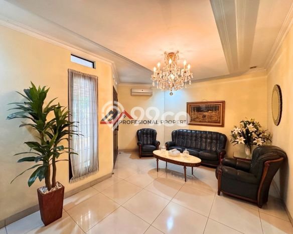 Rumah Elit Modern Tanpa Renovasi di Lebak Bulus Jakarta Selatan Rumah Elit Modern Tanpa Renovasi di Lebak Bulus Jakarta Selatan