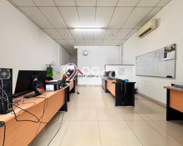 Ruko Dijual di Prime Area Jakarta Selatan Luas 294m2 Ruko Dijual di Prime Area Jakarta Selatan Luas 294m2