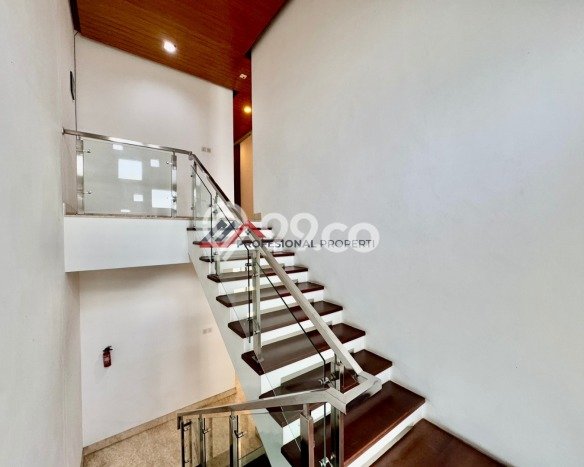 Rumah Luxury Modern Tanpa Renovasi di Ampera Jakarta Selatan Rumah Luxury Modern Tanpa Renovasi di Ampera Jakarta Selatan