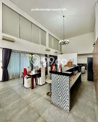 Hunian Mewah LB 560m2 Siap Huni Desain Elegan di Pejaten, Jakarta Selatan Hunian Mewah LB 560m2 Siap Huni Desain Elegan di Pejaten, Jakarta Selatan