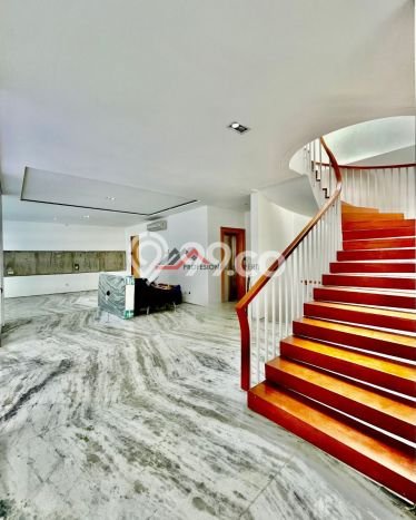 Rumah 4 Kamar Tidur Lokasi Premium di Kawasan Elite Pondok Indah, Jakarta Selatan Rumah 4 Kamar Tidur Lokasi Premium di Kawasan Elite Pondok Indah, Jakarta Selatan