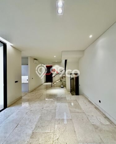Rumah Elit Modern Siap Huni di Kemang Jakarta Selatan Rumah Elit Modern Siap Huni di Kemang Jakarta Selatan