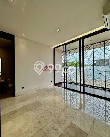 Rumah Elit Modern Siap Huni di Kemang Jakarta Selatan Rumah Elit Modern Siap Huni di Kemang Jakarta Selatan