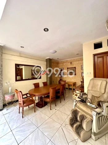 Rumah Elit LB 440m2 Siap Huni Desain Elegan di Tomang, Jakarta Barat Rumah Elit LB 440m2 Siap Huni Desain Elegan di Tomang, Jakarta Barat