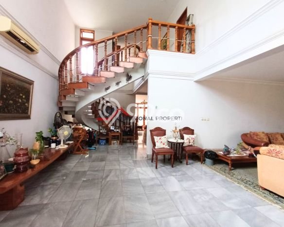 Rumah Luxury Modern Siap Huni di Pondok Indah Jakarta Selatan Rumah Luxury Modern Siap Huni di Pondok Indah Jakarta Selatan