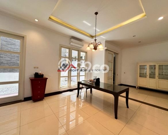 Dijual Rumah Premium dengan Fasilitas Sekitar Lengkap di Cilandak, Jakarta Selatan Dijual Rumah Premium dengan Fasilitas Sekitar Lengkap di Cilandak, Jakarta Selatan