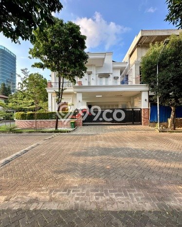 Hunian Mewah Siap Huni LT 540m2 di Cilandak, Jakarta Selatan Hunian Mewah Siap Huni LT 540m2 di Cilandak, Jakarta Selatan