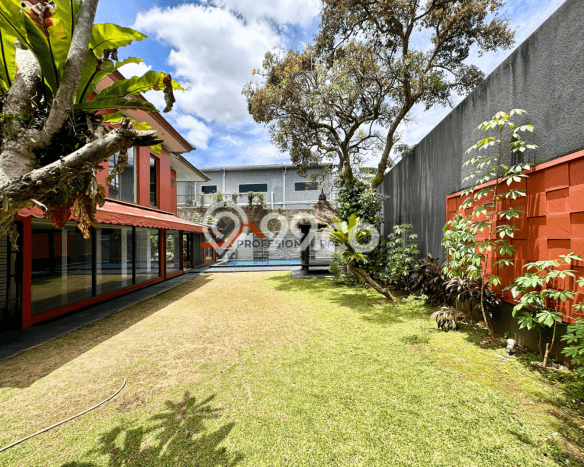 For Sale! Luxury House LT 901m2 Desain Elegan di Lebak Bulus For Sale! Luxury House LT 901m2 Desain Elegan di Lebak Bulus