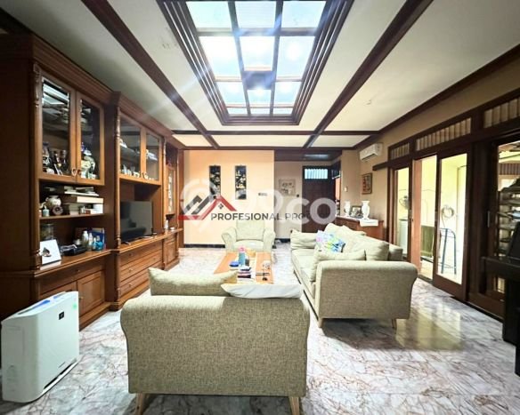Dijual Rumah Premium dengan Fasilitas Sekitar Komplit di Kebayoran Baru, Jakarta Selatan Dijual Rumah Premium dengan Fasilitas Sekitar Komplit di Kebayoran Baru, Jakarta Selatan