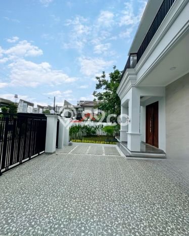 Jual Rumah Mewah Elegan Dengan View Eksklusif di Lebak Bulus, Jakarta Selatan Jual Rumah Mewah Elegan Dengan View Eksklusif di Lebak Bulus, Jakarta Selatan