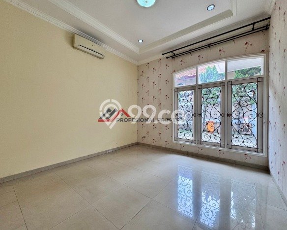 Rumah Elit Modern Siap Huni di Lebak Bulus Jakarta Selatan Rumah Elit Modern Siap Huni di Lebak Bulus Jakarta Selatan