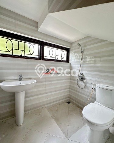Rumah Elit LB 200m2 Siap Huni Desain Elegan di Cipete, Jakarta Selatan Rumah Elit LB 200m2 Siap Huni Desain Elegan di Cipete, Jakarta Selatan
