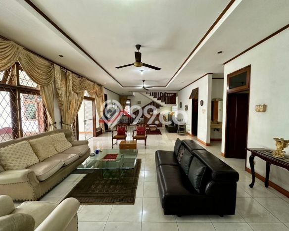 Dijual Hunian Mewah dengan Fasilitas Sekitar Lengkap di Cilandak, Jakarta Selatan Dijual Hunian Mewah dengan Fasilitas Sekitar Lengkap di Cilandak, Jakarta Selatan