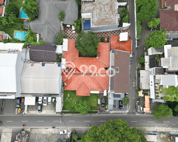 Ready to Use! Premium House LT 987m2 Desain Modern di Kemang Ready to Use! Premium House LT 987m2 Desain Modern di Kemang