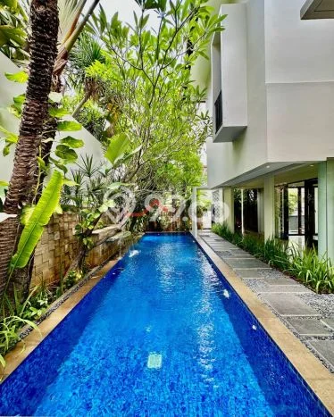 Rumah Mewah LB 475m2 Siap Huni Desain Elegan di Cipete, Jakarta Selatan Rumah Mewah LB 475m2 Siap Huni Desain Elegan di Cipete, Jakarta Selatan